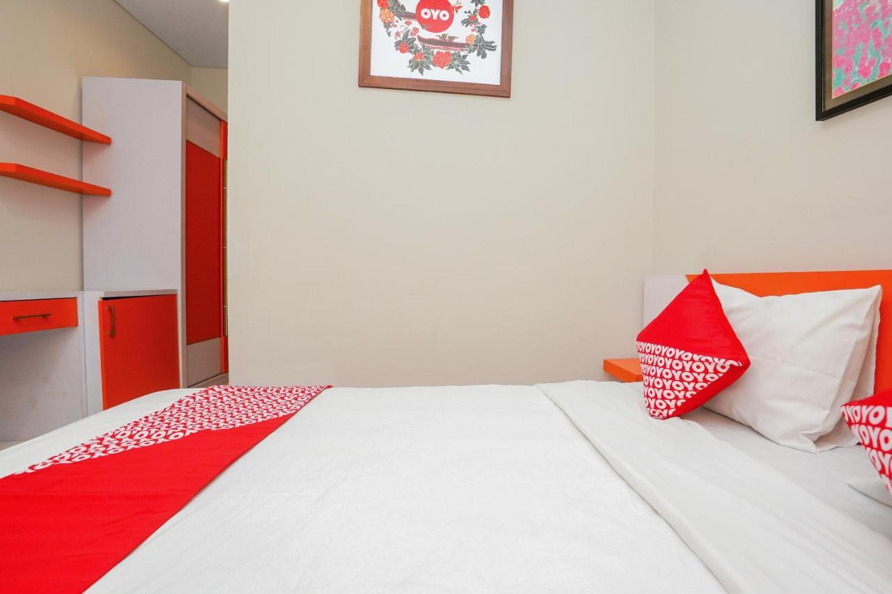 Hotel Oyo 748 Comfitel Tenggilis Surabaya
