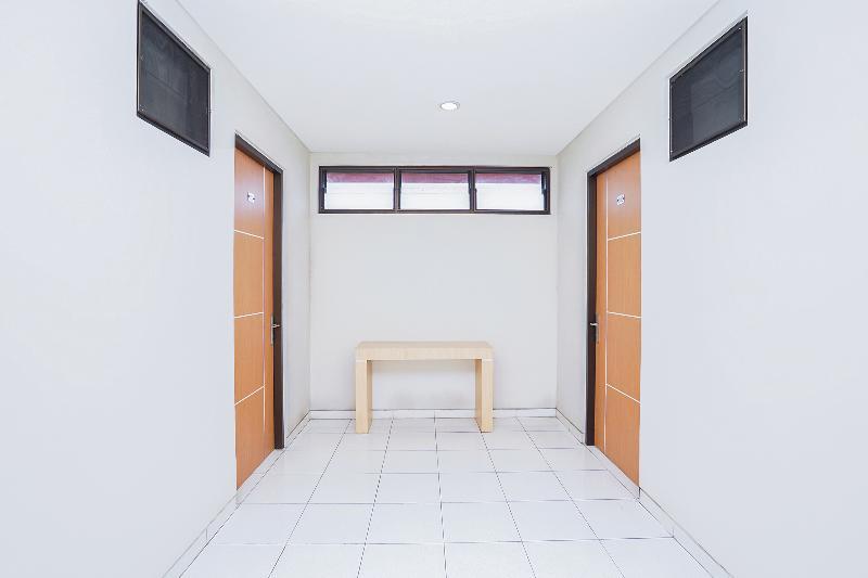 Oyo 748 Comfitel Tenggilis Surabaya